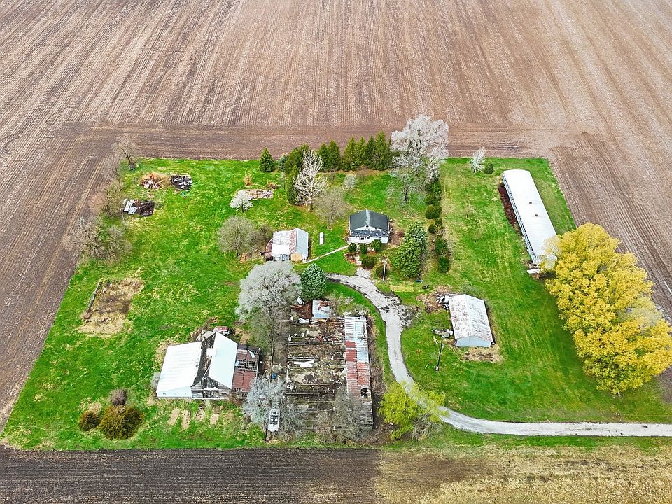 1st image of 18995 N 2300th Ave