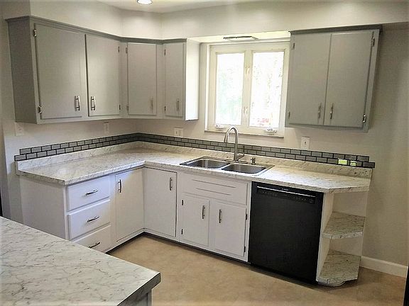 Refreshed kitchen 11x10