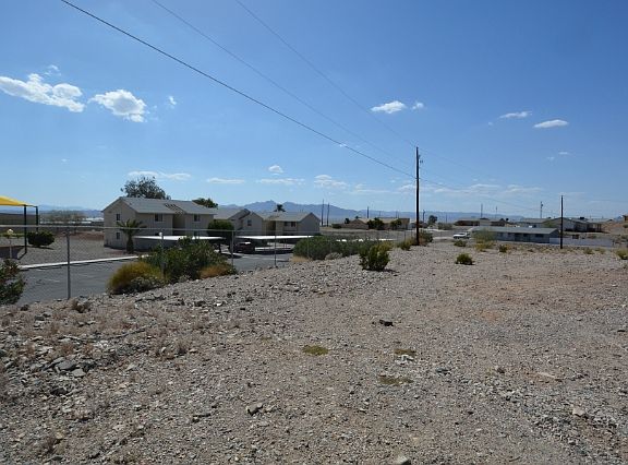 3rd image of 2306 Palisades Dr