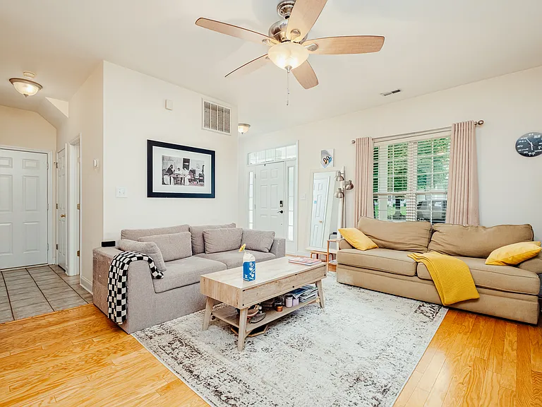 12304 Ilse Helene Ln — Photo 4