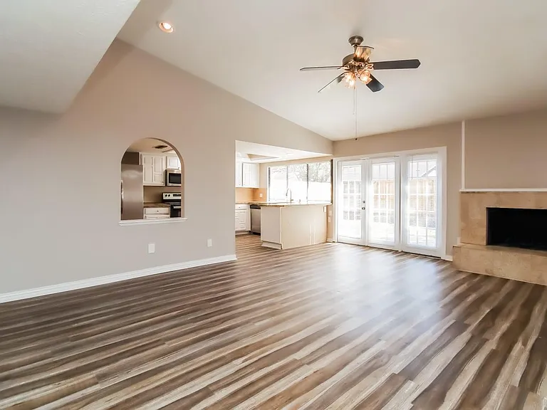 16835 Grampin Dr — Photo 3
