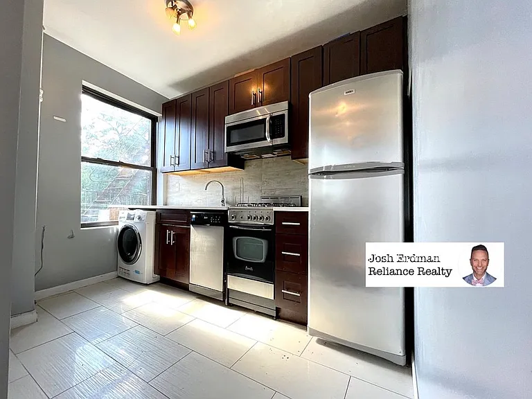 820 Riverside Dr #4A — Photo 2