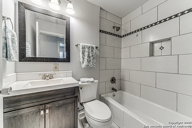 224A Frey St — Photo 10