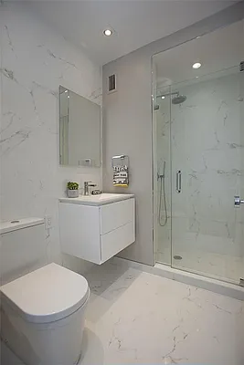 Sold by R New York | media 16