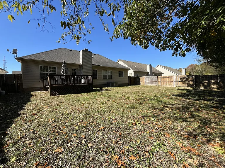 2545 Centerstone Cir — Photo 2