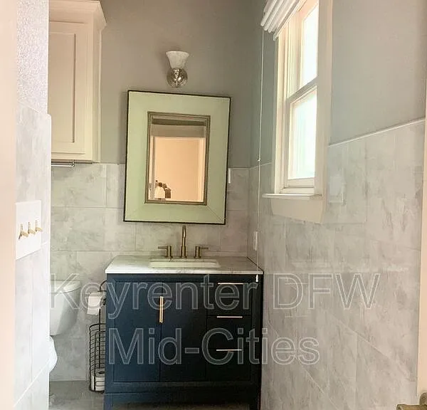 1905 S Henderson St — Photo 19