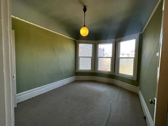 4th image of 141 Broderick St APT 6