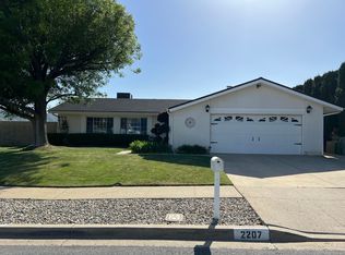 2207 N Castle St, Simi Valley, CA 93063