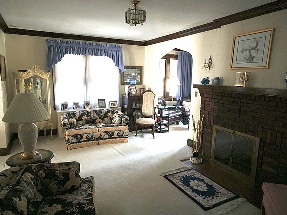 5th image of 32 Valencia Ave