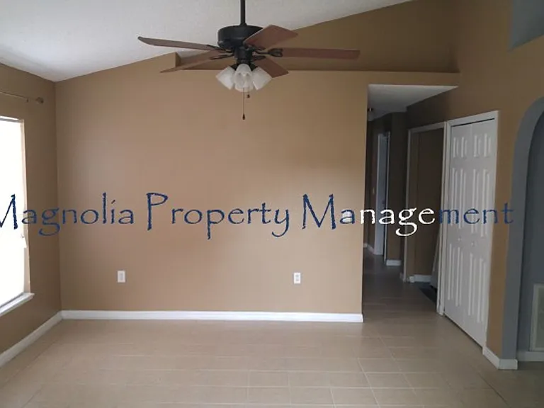 365 Placid Lake Dr — Photo 2