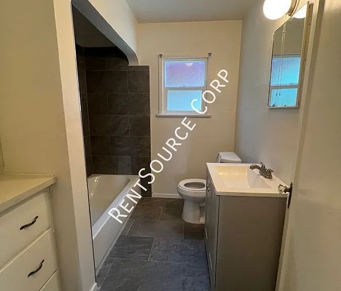 100 E Fredricks St #V — Photo 17