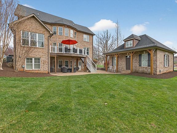 3rd image of 101 McKenna Cir