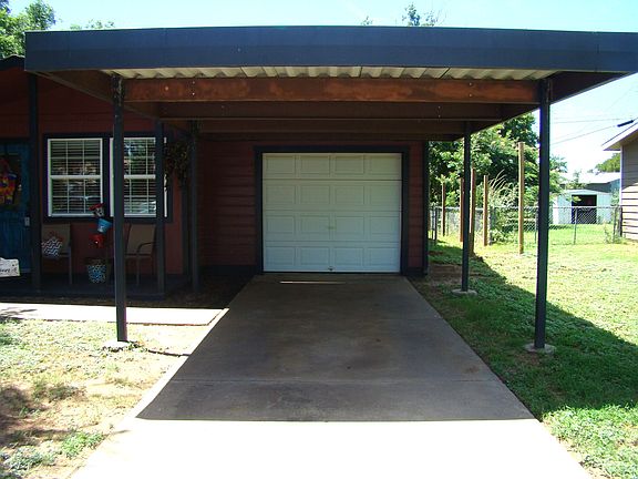 3rd image of 117 James Dr