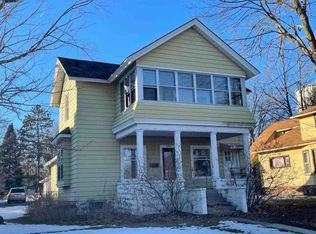 105 N Main St, Clintonville, WI 54929