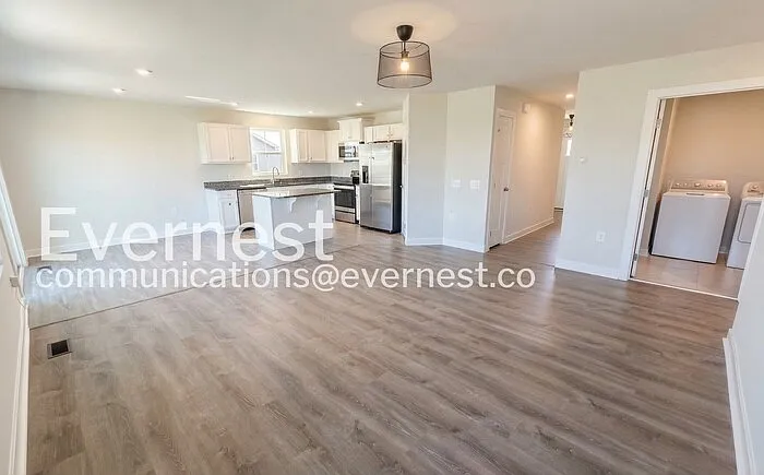 18393 Signature Way — Photo 4