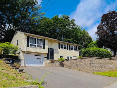 22 Stanford Road, Nashua, NH, 03064