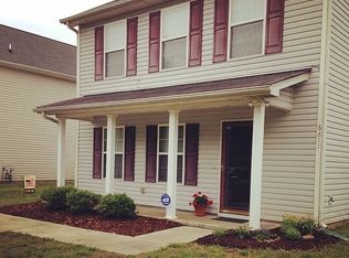 6811 Moss Lake Rd, Charlotte, NC 28214