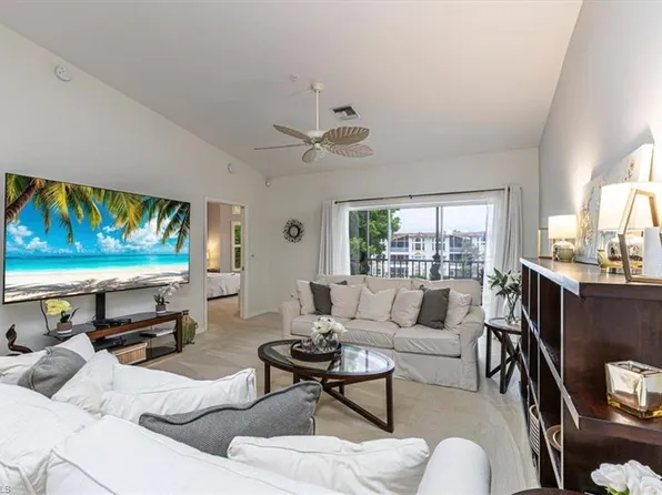 6010 Chardonnay LN #303, NAPLES, FL 34119