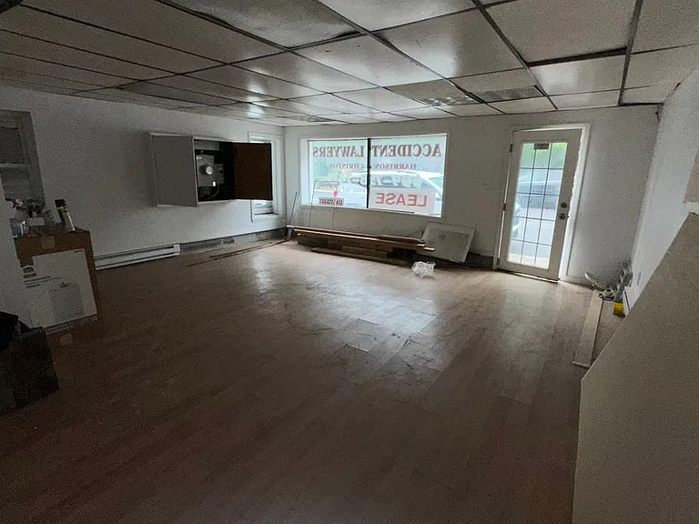 49A N Main St — Photo 25