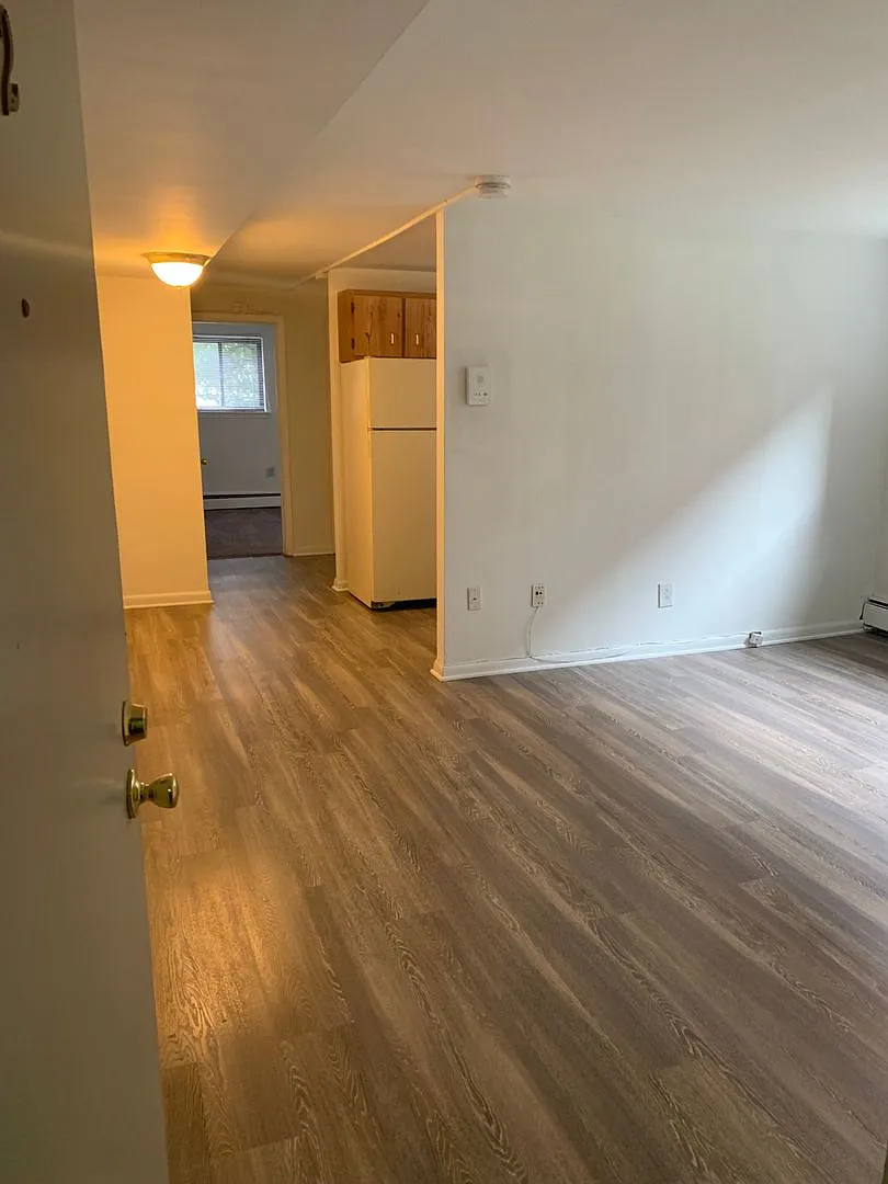 4910 Walnut Street — Photo 3
