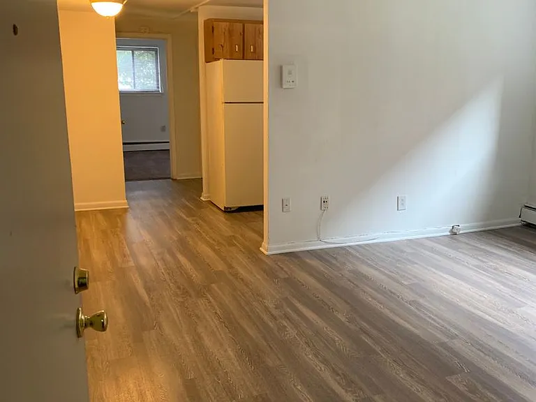 4910 Walnut Street — Photo 3
