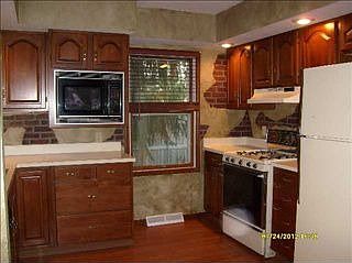 3rd image of 3104 Marshwood Dr