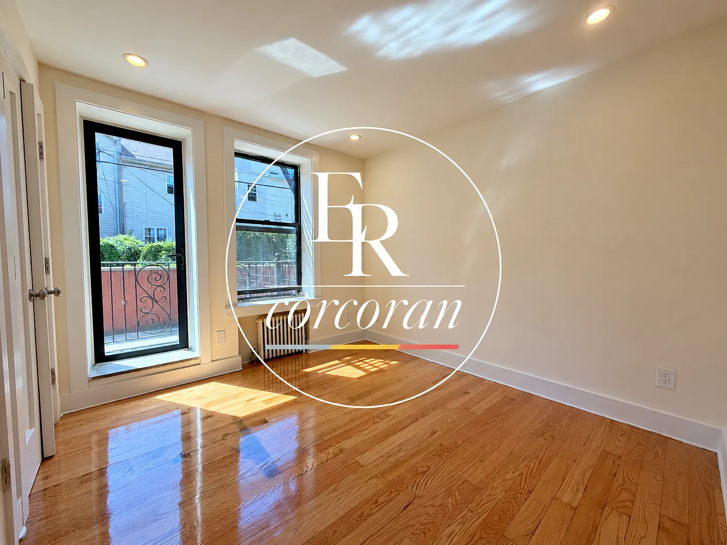 1545 White Plains Road — Photo 2