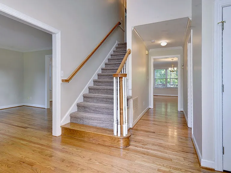 44 Dryden Dr — Photo 13