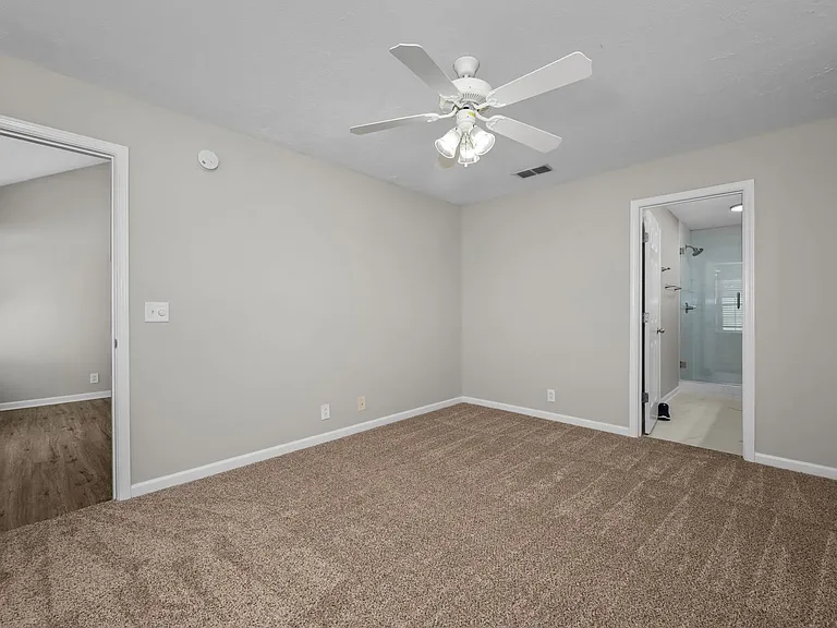 113 Lancaster Gate Pl — Photo 19