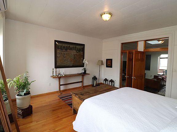 3rd image of 46 Broome St #4