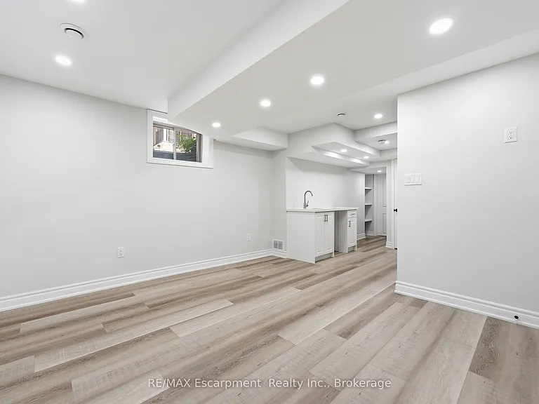 141 Borers Creek Cir — Photo 40