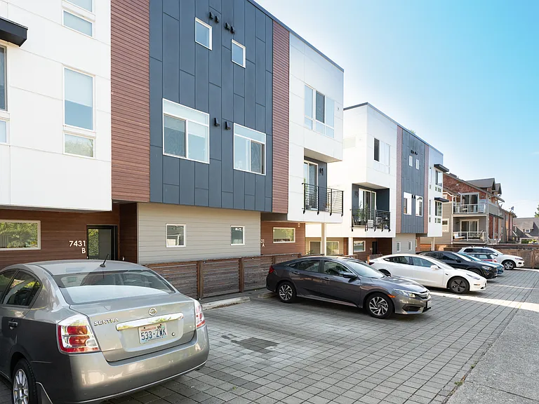 7433 4th Ave NE #1 — Photo 59