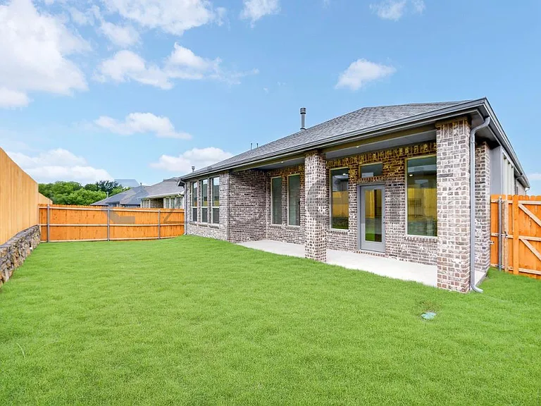 724 Demelza Dr — Photo 20