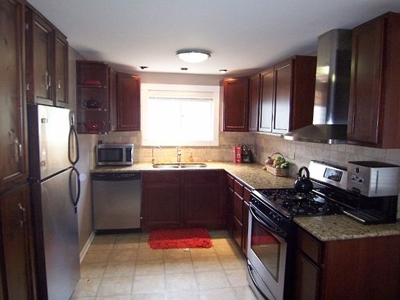 5th image of 272 Normandy Ln