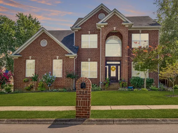 209 Wisteria Dr, Franklin, TN 37064