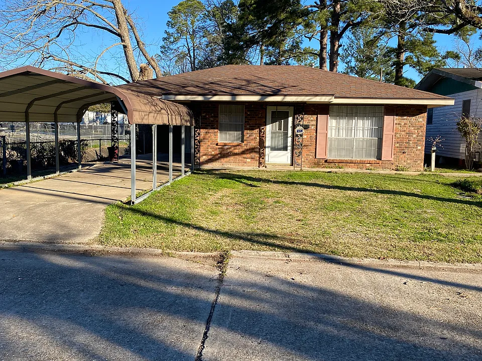 334 Pine Ave