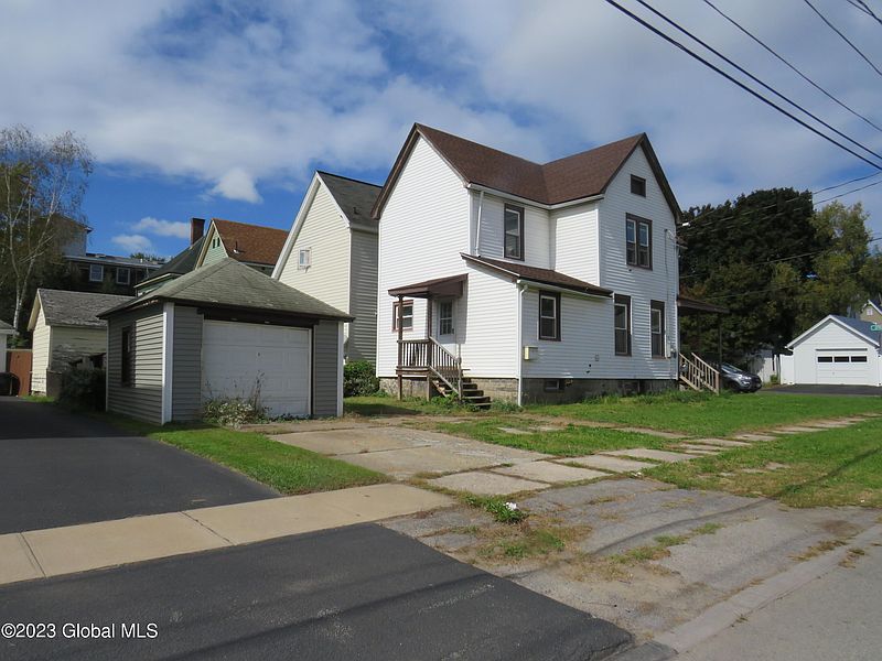 5th image of 14 Spring Street
