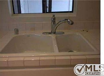 5th image of 5301 Waverly Dr #161