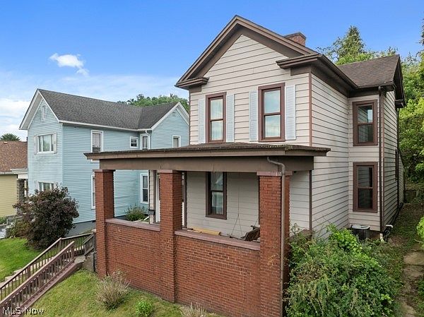 1st image of 415 Whitely St