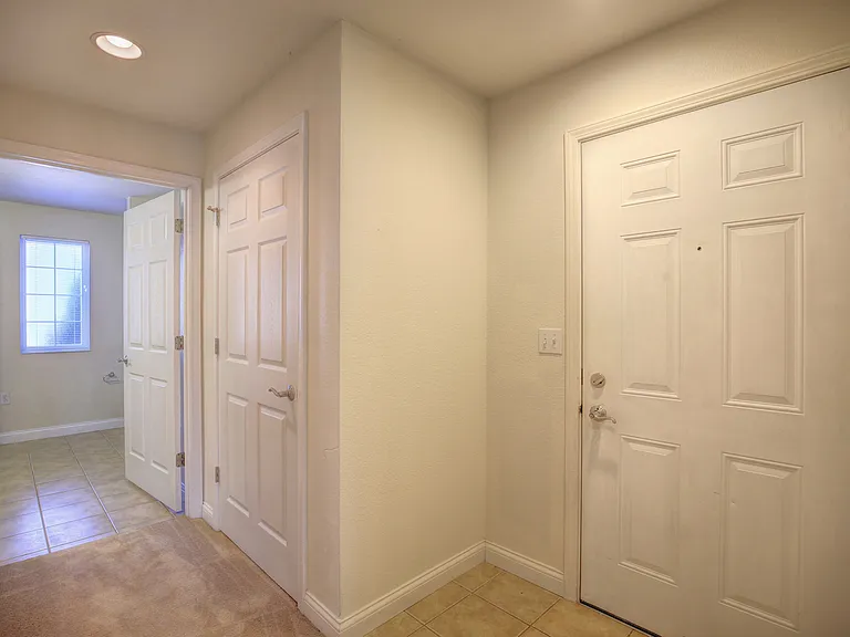 706 Inverness Rd — Photo 18