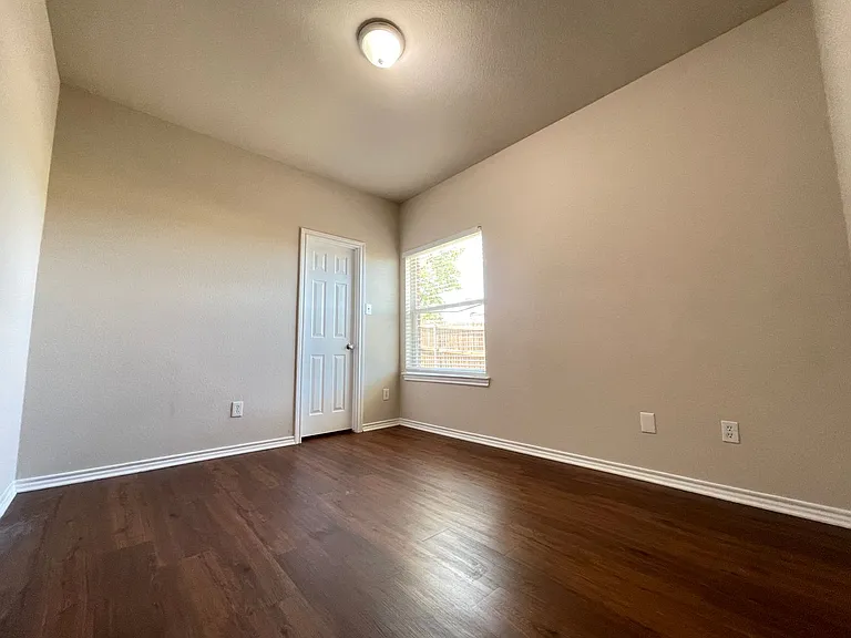5900 Lovingham Ct — Photo 23