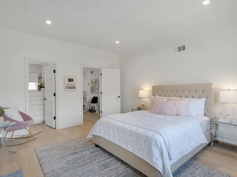 5952 Woodland View Dr — Photo 19