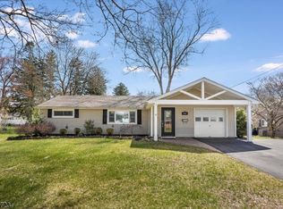 306 Hurley Dr, Hackettstown, NJ