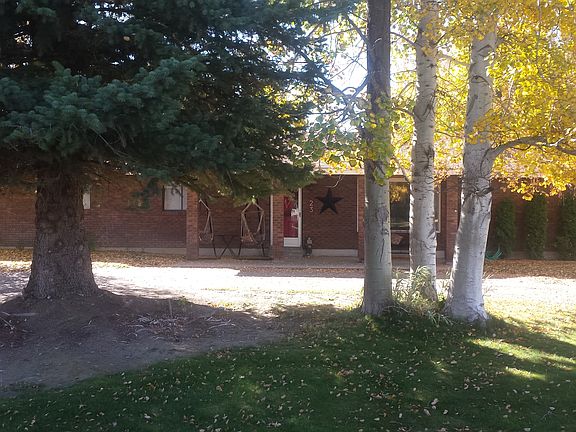 2nd image of 523 N Val Verde Dr