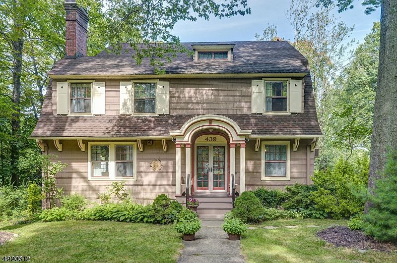 1st image of 439 Richmond Ave