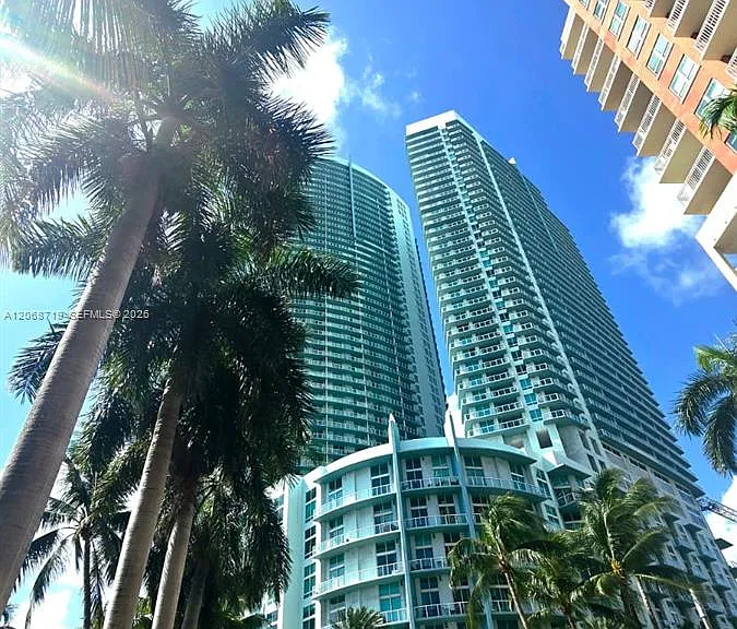 1900 N Bayshore Dr #2405 — Photo 15