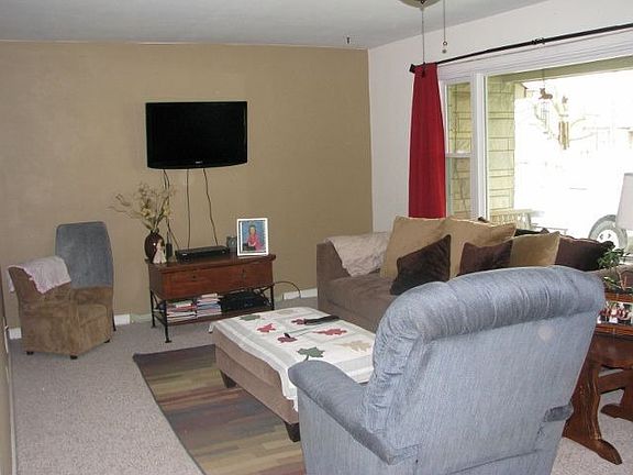 5th image of 544 Raines St