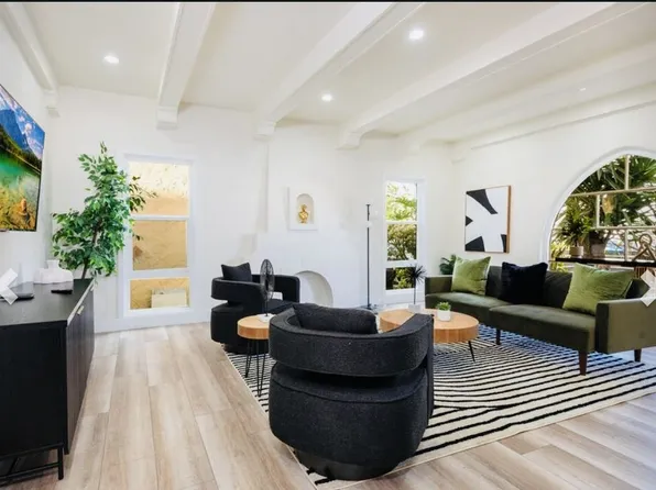 8840 Alcott St, Los Angeles, CA 90035