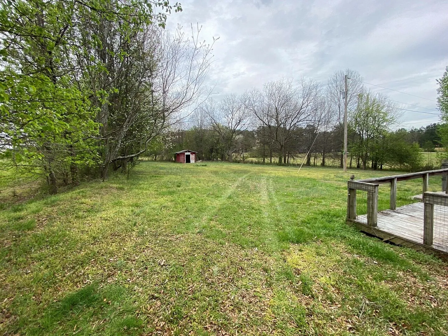 5 acre estate close to Everything! — Photo 2