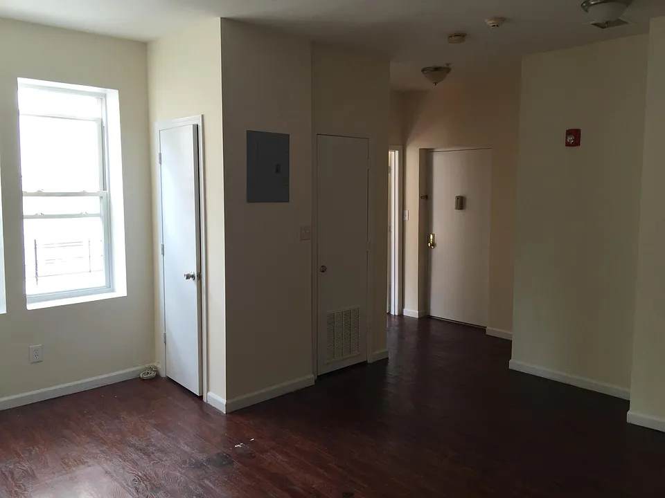 279 Goldsmith Ave #H2 — photo 3 of 6